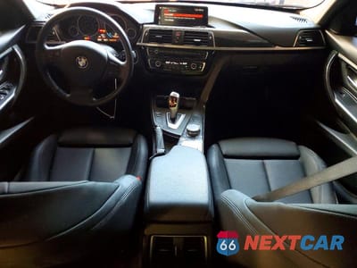 Zdjęcie 8 z 12 samochodu: 2018 BMW 320 XI VIN:WBA8E5G52JNU46946 - miniatura