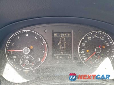 Zdjęcie 9 z 12 samochodu: 2014 VOLKSWAGEN PASSAT SE VIN:1VWBH7A32EC015878 - miniatura