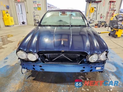 Piąte zdjęcie samochodu w środku: 2007 JAGUAR XJ8 VIN:SAJWA71BX7SH14432 - miniatura