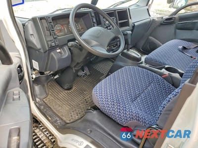 Zdjęcie 8 z 13 samochodu: 2025 ISUZU NPR HD BOX TRUCK VIN:54DC4W1D6SS207534 - miniatura