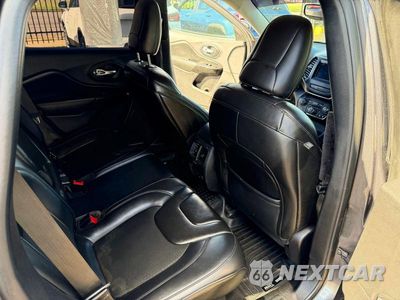 Zdjęcie 6 z 12 samochodu: 2019 JEEP CHEROKEE LATITUDE PLUS VIN:1C4PJMLN3KD489614 - miniatura