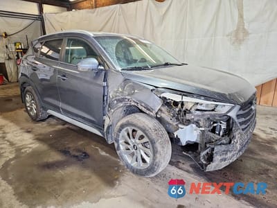 Czwarte zdjęcie samochodu z boku: 2017 HYUNDAI TUCSON SE VIN:KM8J3CA41HU565954 - miniatura