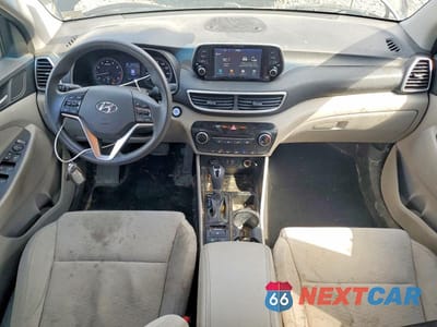 Zdjęcie 8 z 13 samochodu: 2019 HYUNDAI TUCSON VALUE VIN:KM8J3CA45KU845349 - miniatura