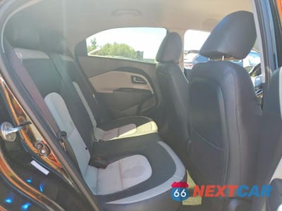 Zdjęcie 10 z 12 samochodu: 2016 KIA RIO 5-DOOR EX VIN:KNADN5A39G6678307 - miniatura