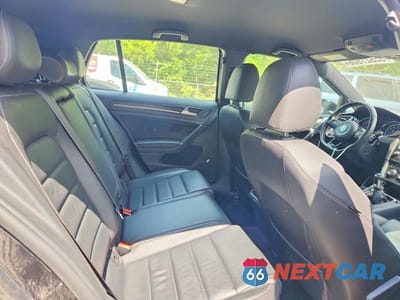 Zdjęcie 10 z 12 samochodu: 2017 VOLKSWAGEN GOLF R VIN:WVWWF7AU4HW155145 - miniatura