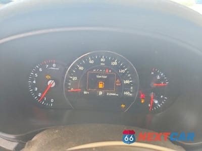 Zdjęcie 9 z 13 samochodu: 2017 KIA SORENTO SX V6 VIN:5XYPKDA56HG247636 - miniatura