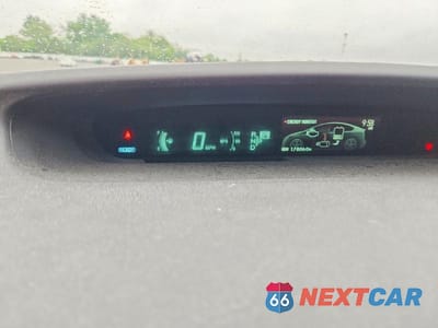 Zdjęcie 9 z 12 samochodu: 2012 TOYOTA PRIUS TWO VIN:JTDKN3DU4C1594292 - miniatura