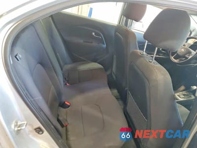 Zdjęcie 10 z 12 samochodu: 2015 KIA RIO 5-DOOR SX VIN:KNADN5A32F6459591 - miniatura