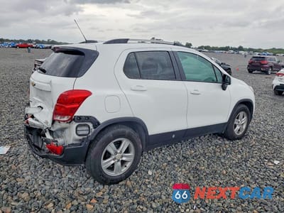 Trzecie zdjęcie samochodu z tyłu: 2021 CHEVROLET TRAX 1LT VIN:KL7CJLSB9MB360000 - miniatura