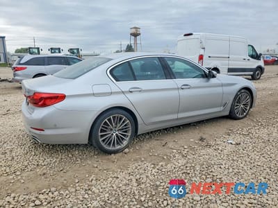 Trzecie zdjęcie samochodu z tyłu: 2017 BMW 540 XI VIN:WBAJE7C35HG889320 - miniatura