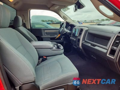 Zdjęcie 10 z 12 samochodu: 2019 RAM 1500 CLASSIC TRADESMAN VIN:3C6JR6AG8KG502897 - miniatura