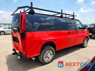 Trzecie zdjęcie samochodu z tyłu: 2024 CHEVROLET EXPRESS 2500 VIN:1GCWGAF79R1106650 - miniatura
