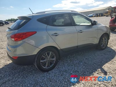 Trzecie zdjęcie samochodu z tyłu: 2015 HYUNDAI TUCSON SE VIN:KM8JU3AG9FU108507 - miniatura