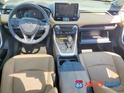 Zdjęcie 8 z 13 samochodu: 2019 TOYOTA RAV4 LIMITED VIN:JTMN1RFV2KD522179 - miniatura