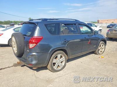 Trzecie zdjęcie samochodu z tyłu: 2006 TOYOTA RAV4 SPORT VIN:JTMBD32V665042756 - miniatura