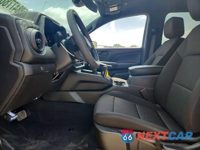 Zdjęcie 7 z 12 samochodu: 2026 CHEVROLET COLORADO VIN:1GCPTBEK3T1136004 - miniatura