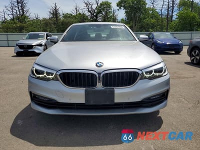 Piąte zdjęcie samochodu w środku: 2018 BMW 530XE VIN:WBAJB1C50JG624222 - miniatura