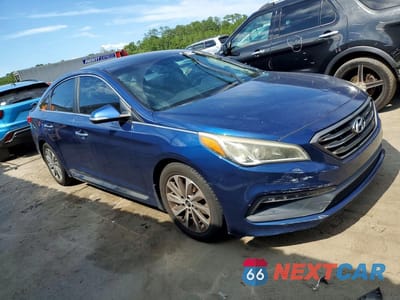 Czwarte zdjęcie samochodu z boku: 2016 HYUNDAI SONATA SPORT VIN:5NPE34AF9GH311768 - miniatura