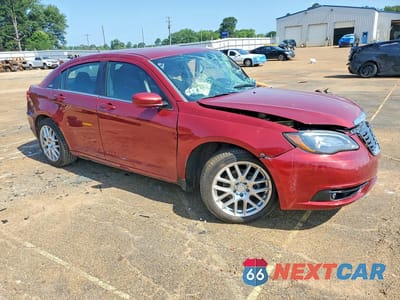 Czwarte zdjęcie samochodu z boku: 2014 CHRYSLER 200 TOURING VIN:1C3CCBBG5EN118585 - miniatura