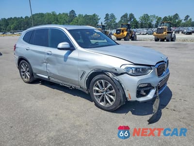 Czwarte zdjęcie samochodu z boku: 2019 BMW X3 SDRIVE30I VIN:5UXTR7C50KLF30426 - miniatura