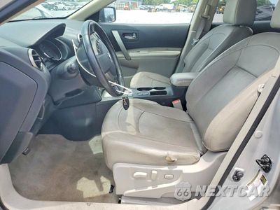Zdjęcie 7 z 14 samochodu: 2013 NISSAN ROGUE S/SV VIN:JN8AS5MT5DW004648 - miniatura