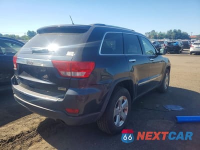 Trzecie zdjęcie samochodu z tyłu: 2013 JEEP GRAND CHEROKEE LIMITED VIN:1C4RJFBG0DC638903 - miniatura