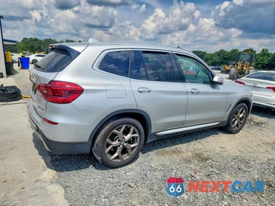 Trzecie zdjęcie samochodu z tyłu: 2021 BMW X3 SDRIVE30I VIN:5UXTY3C04M9H67324 - miniatura