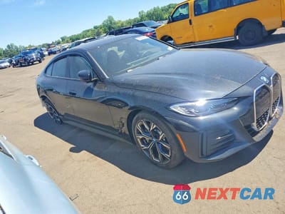 Czwarte zdjęcie samochodu z boku: 2024 BMW I4 EDRIVE 35 VIN:WBY43AW07RFS48521 - miniatura