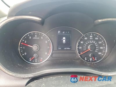 Zdjęcie 9 z 12 samochodu: 2017 KIA FORTE LX VIN:3KPFL4A77HE126556 - miniatura