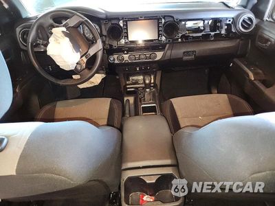 Zdjęcie 8 z 12 samochodu: 2023 TOYOTA TACOMA TRD SPORT VIN:3TMDZ5BN8PM142214 - miniatura