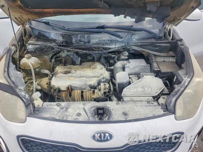 Zdjęcie 11 z 12 samochodu: 2017 KIA SPORTAGE LX VIN:KNDPMCAC3H7116325 - miniatura