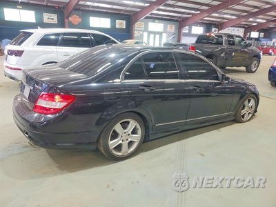 Trzecie zdjęcie samochodu z tyłu: 2011 MERCEDES-BENZ C 300 4MATIC VIN:WDDGF8BB1BR183603 - miniatura