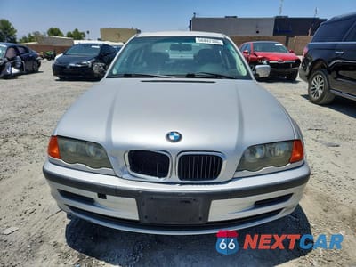 Piąte zdjęcie samochodu w środku: 2001 BMW 325 I VIN:WBAAV33451FU85771 - miniatura