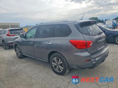Drugie zdjęcie samochodu z przodu: 2017 NISSAN PATHFINDER S VIN:5N1DR2MM3HC908867 - miniatura