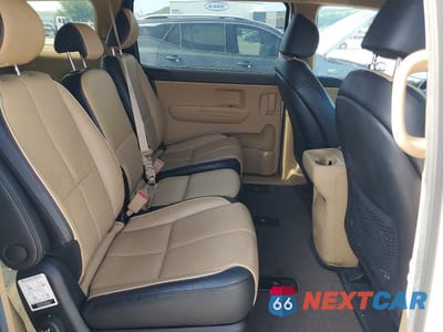 Zdjęcie 11 z 13 samochodu: 2016 KIA SEDONA LX VIN:KNDMB5C15G6217239 - miniatura