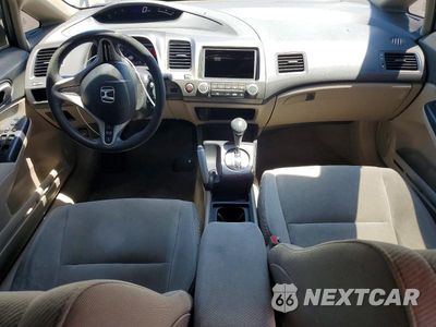 Zdjęcie 8 z 13 samochodu: 2010 HONDA CIVIC LX VIN:19XFA1F51AE047322 - miniatura