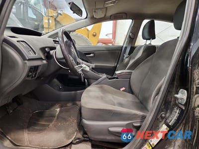 Zdjęcie 7 z 12 samochodu: 2011 TOYOTA PRIUS THREE VIN:JTDKN3DU1B1376762 - miniatura
