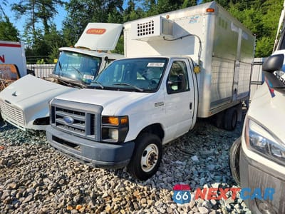 2013 FORD E450 REFRIGERATED DELIVERY TRUCK 1FDXE4FL9DDA75041 - główne zdjęcie licytacji z USA - miniatura