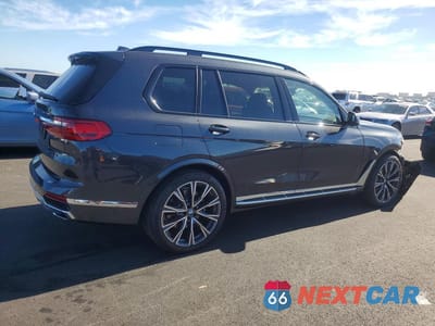 Trzecie zdjęcie samochodu z tyłu: 2022 BMW X7 XDRIVE40I VIN:5UXCW2C06N9K92788 - miniatura