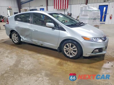 Czwarte zdjęcie samochodu z boku: 2013 HONDA INSIGHT EX VIN:JHMZE2H76DS004214 - miniatura