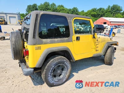 Trzecie zdjęcie samochodu z tyłu: 2002 JEEP WRANGLER / TJ SPORT VIN:1J4FA49S72P713002 - miniatura