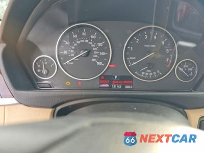 Zdjęcie 8 z 10 samochodu: 2012 BMW 328 I VIN:WBA3A5C53CF347108 - miniatura