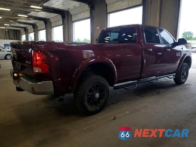 Trzecie zdjęcie samochodu z tyłu: 2018 RAM 2500 SLT VIN:3C6UR5JL3JG224798 - miniatura