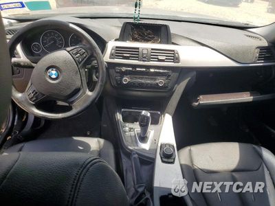 Zdjęcie 8 z 12 samochodu: 2014 BMW 320 I VIN:WBA3B1G52ENS80509 - miniatura