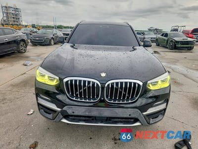 Piąte zdjęcie samochodu w środku: 2018 BMW X3 XDRIVE30I VIN:5UXTR9C59JLC75382 - miniatura