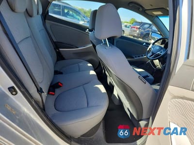 Zdjęcie 10 z 12 samochodu: 2012 HYUNDAI ACCENT GLS VIN:KMHCU4AEXCU071704 - miniatura