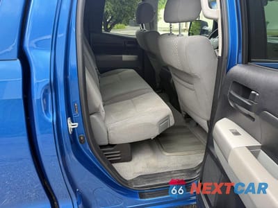 Zdjęcie 6 z 10 samochodu: 2007 TOYOTA TUNDRA DOUBLE CAB SR5 VIN:5TFBV54177X022296 - miniatura