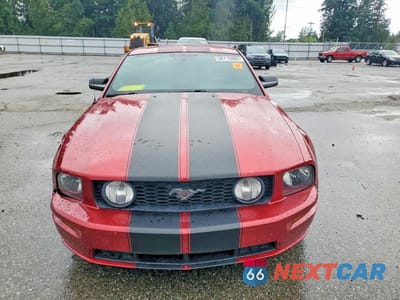 Piąte zdjęcie samochodu w środku: 2006 FORD MUSTANG GT VIN:1ZVHT82H765198595 - miniatura