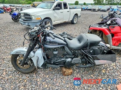 Trzecie zdjęcie samochodu z tyłu: 2019 HARLEY-DAVIDSON FLHTK VIN:1HD1KEF17KB609216 - miniatura