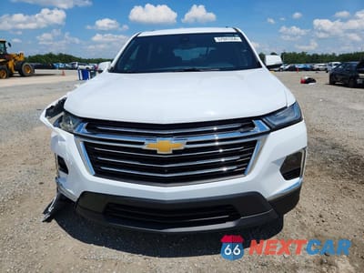 Piąte zdjęcie samochodu w środku: 2022 CHEVROLET TRAVERSE LT VIN:1GNERGKW0NJ195256 - miniatura